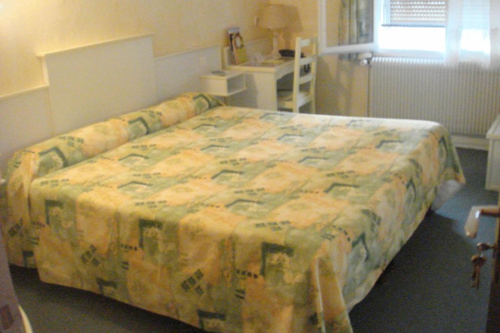 La Poste Hotell Vitry-le-François Exteriör bild