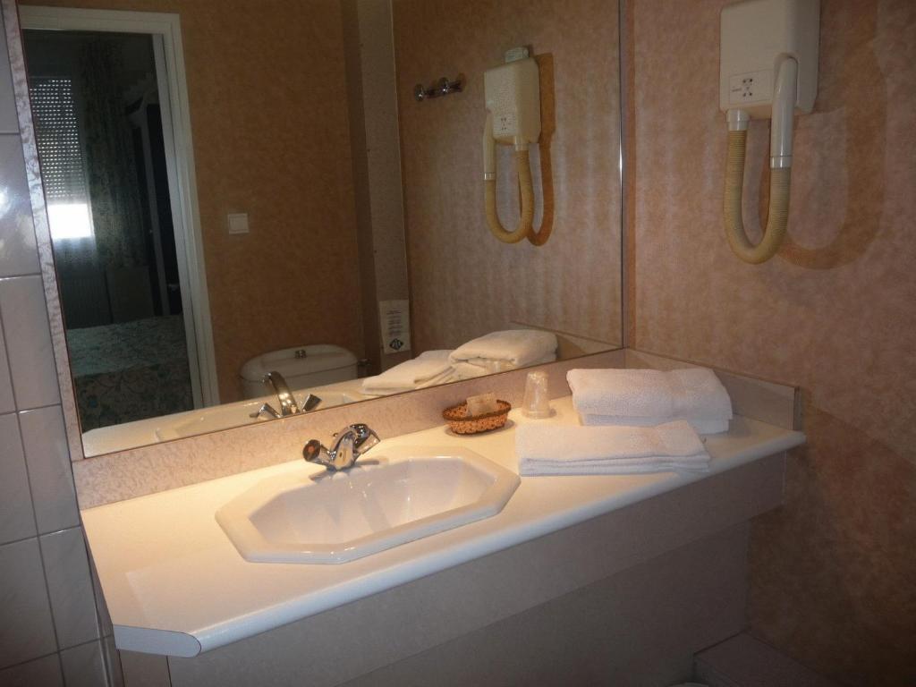 La Poste Hotell Vitry-le-François Exteriör bild